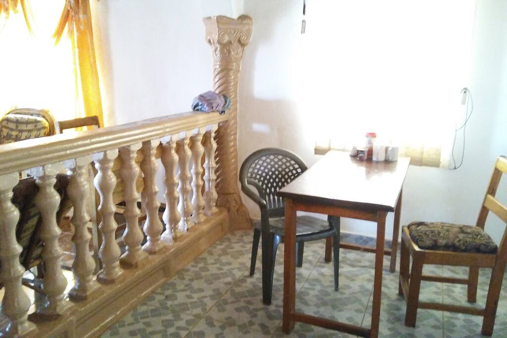 Breakfast nook