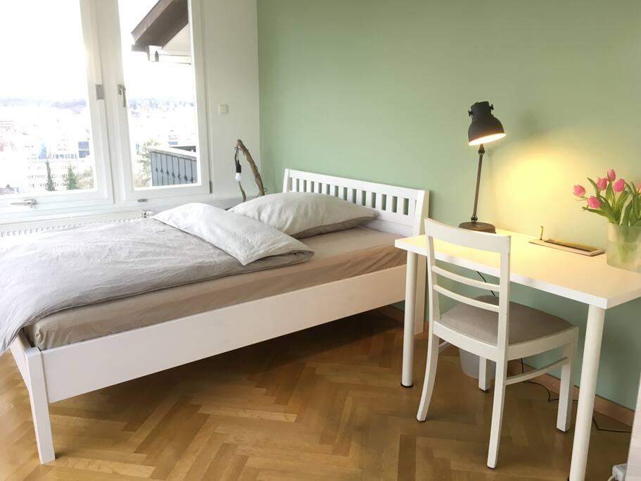 Bett 1,40 x 2,00 m