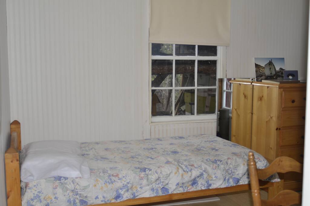 Single Bed