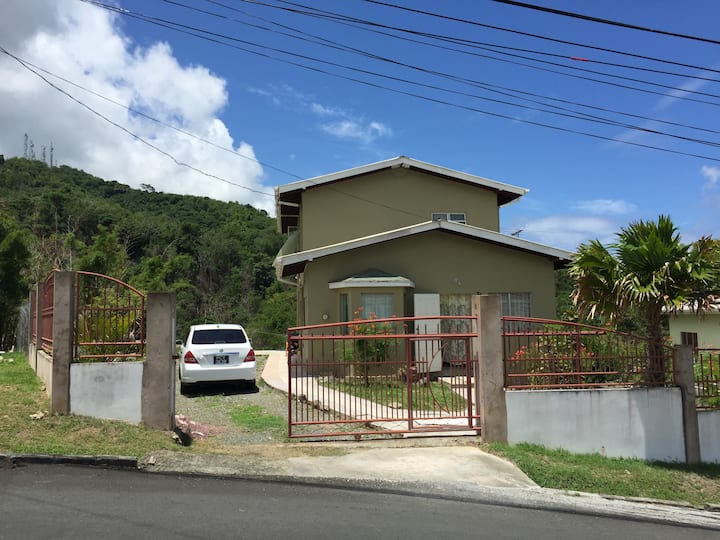 Sunny, Quiet, Minutes To Beaches. - Tobago
