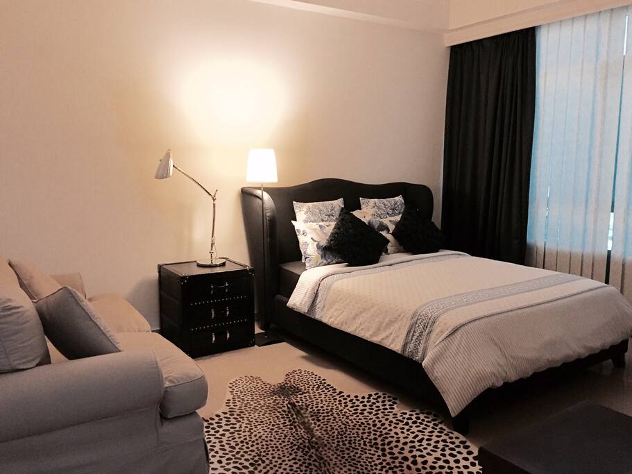Master Bedroom with dressing & bath en suite