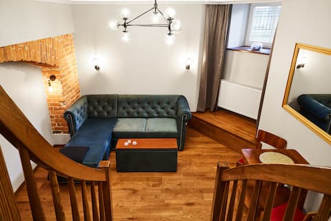 Top performing Airbnb: HOUSEHOST Apartment II: Studencka Street in Kraków