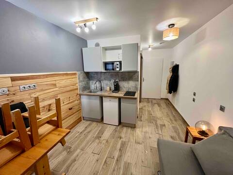 Popular Airbnb listing: Furnished studio in the resort of Gresse en Vercors in Gresse En Vercors