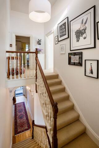 BEAUTIFUL TERRACE HOUSE gallery image 5