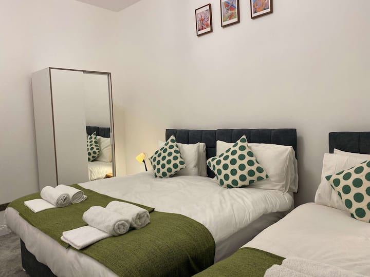 Beautiful 2 bed Flat with bridge view Flats for Rent in Fife, Scotland, United Kingdom Airbnb