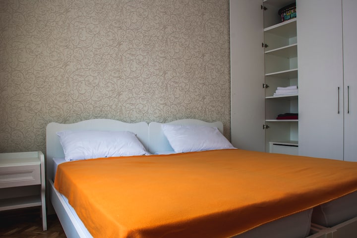 غرفة النوم 2