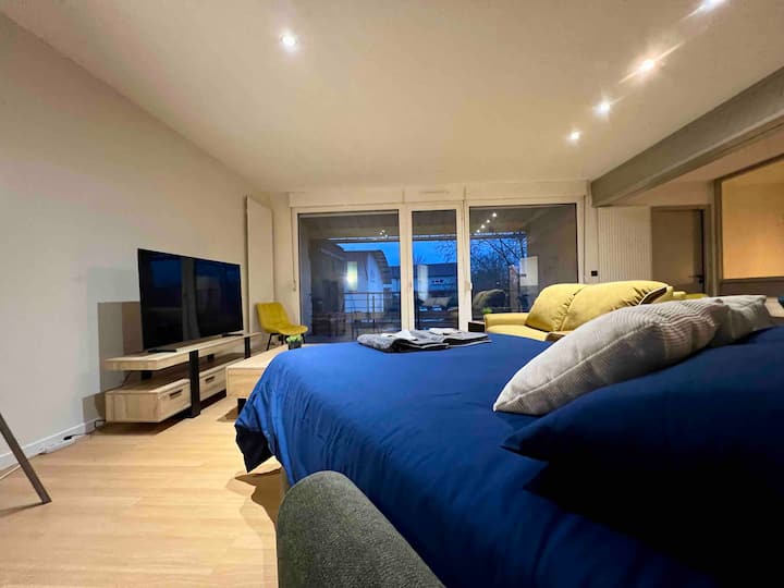 Appartement 9 Personnes | Parkings Privés - Besançon