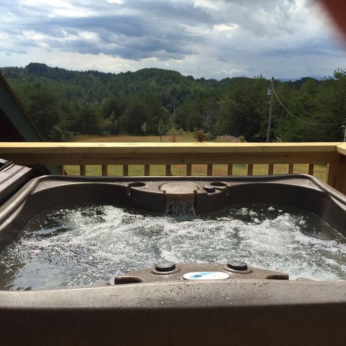 Hot tub with a view-Ocoee river cabin rentals