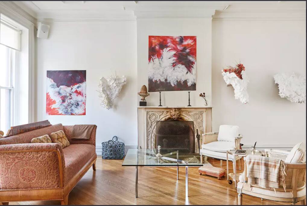 Parlor Floor living room
