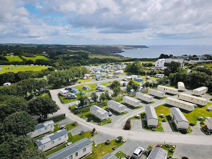Brand New 2022 Festival 3 Bedroom Caravan - Coverack