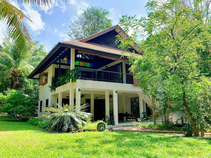 Koh Jum Vacation Rentals & Homes - Krabi, Thailand | Airbnb
