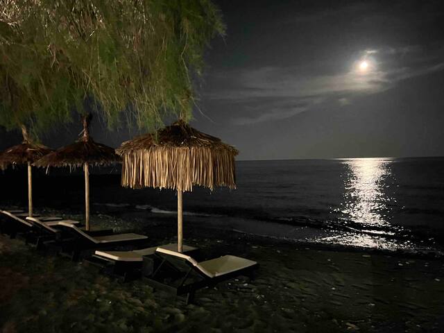 Nikkon Luxury Living Sea Front gallery image 5