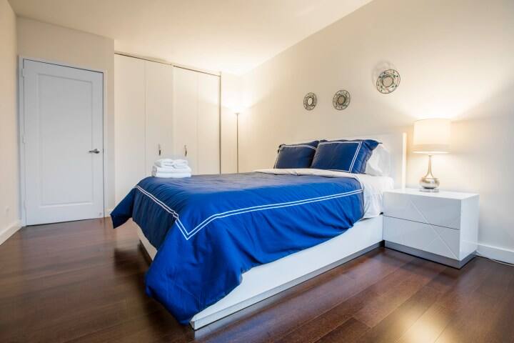 Spacious 3 bedroom 2BTH with private balcony gallery image 3