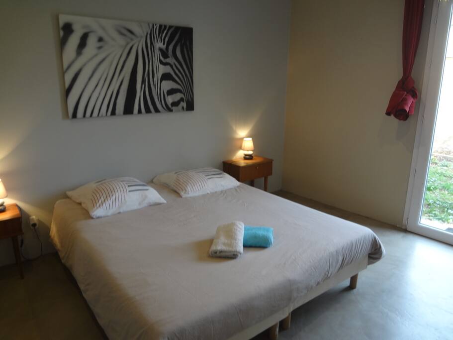 Chambre donnant sur jardin