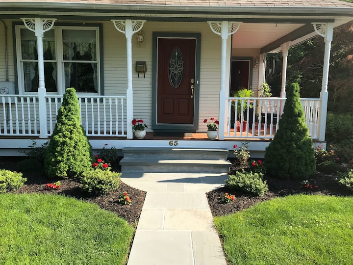 NORTHPORT APARTMENT Private, Clean, Cozy Apartments for Rent in