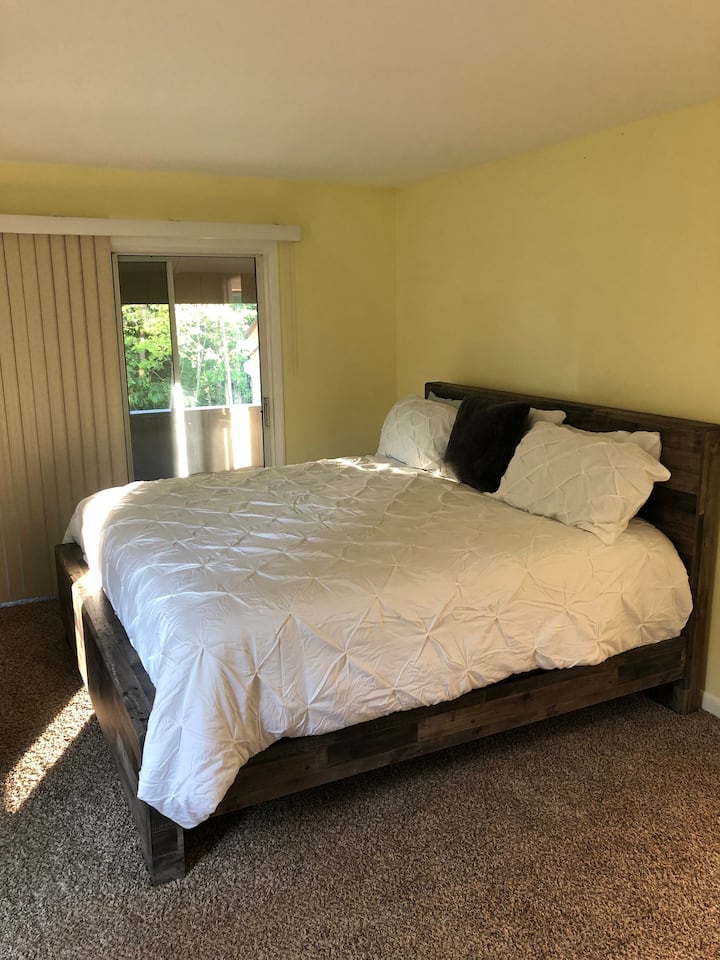 საძინებელი 1