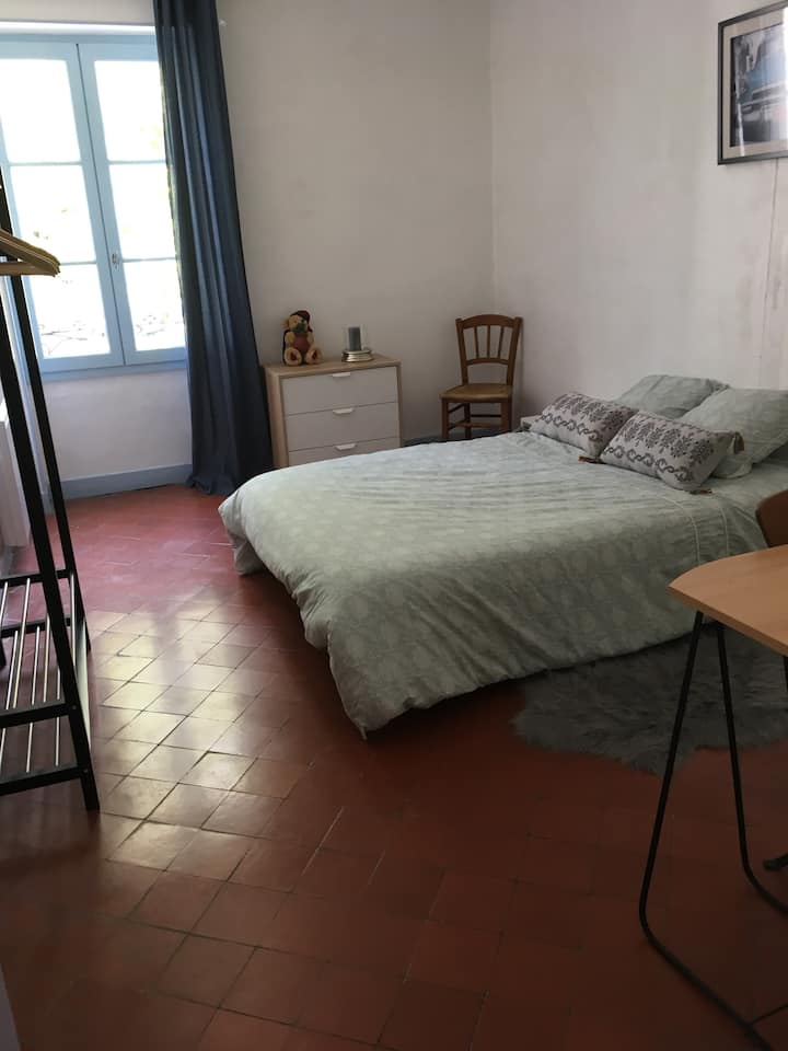 საძინებელი 2