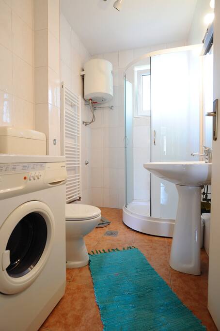 Bathroom 2