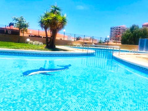 Cool and big apartment 50 mt by the ocean 6-8 Pax