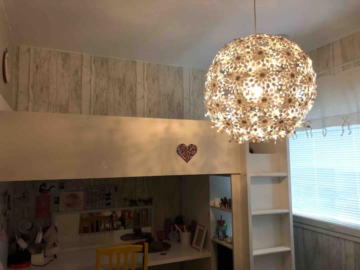 Chumba cha 4 cha kulala. Kitanda cha watu wawili sentimita 90* sentimita200