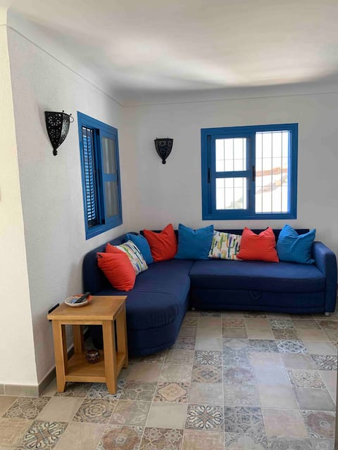 Top Airbnb: Stylish apartment, sea view, short walk to beach en Mojácar