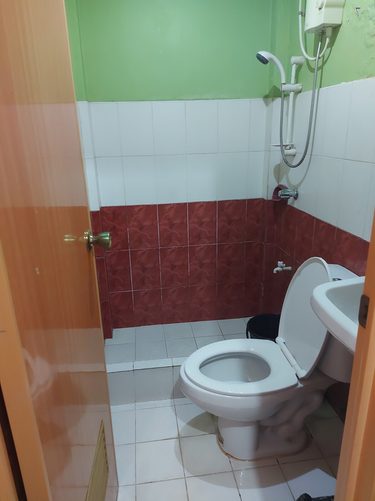 Z's Transient Rooms Baguio Unit 2 - Apartments for Rent in Baguio 
