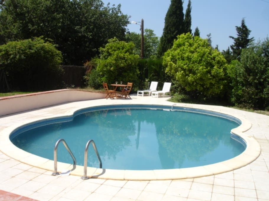 Shared swimming pool and garden (with Cottage des Alberes - sleeps max 6)