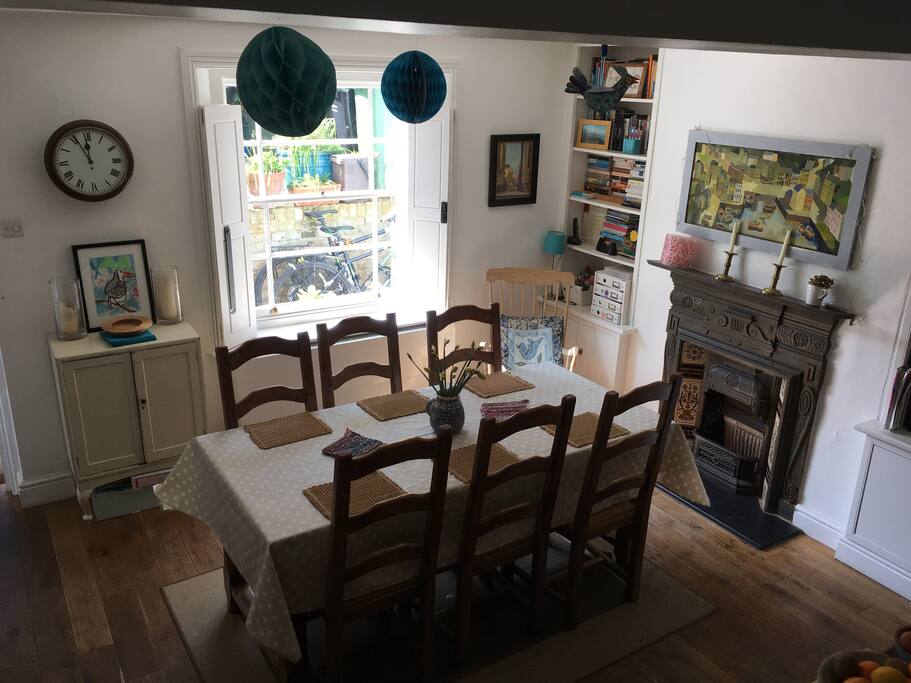 Sun-filled kitchen.
Table for 6-8 people.