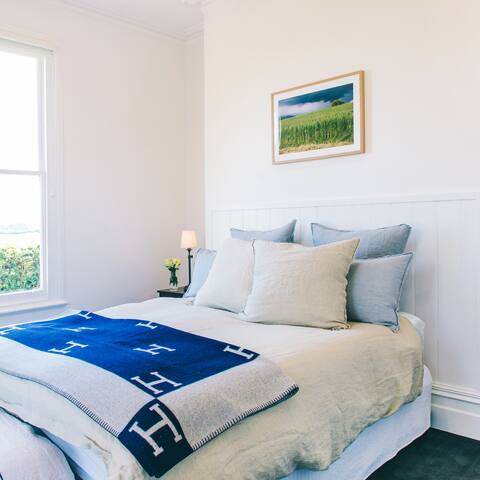 Quamby Home Luxury Accommodation gallery image 2