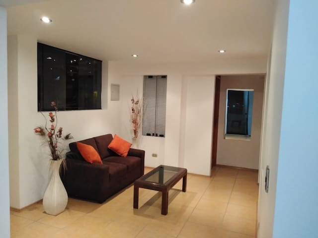 Airbnb San Juan De Miraflores Vacation Rentals Places To