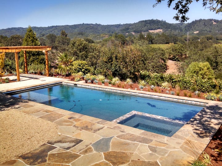 Pony Ranch Vineyard Estate with Pool