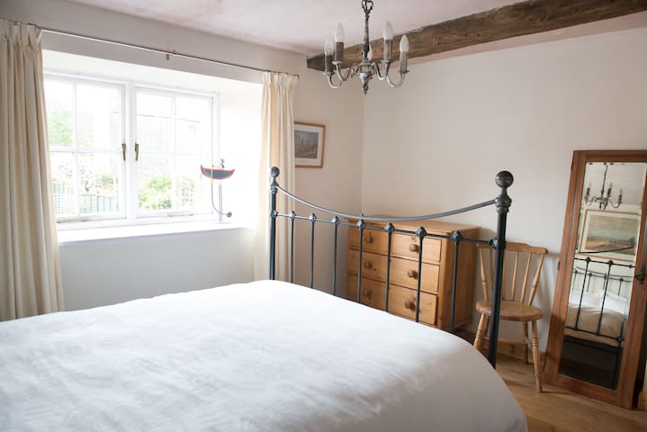 Character room  in Frome  cottage