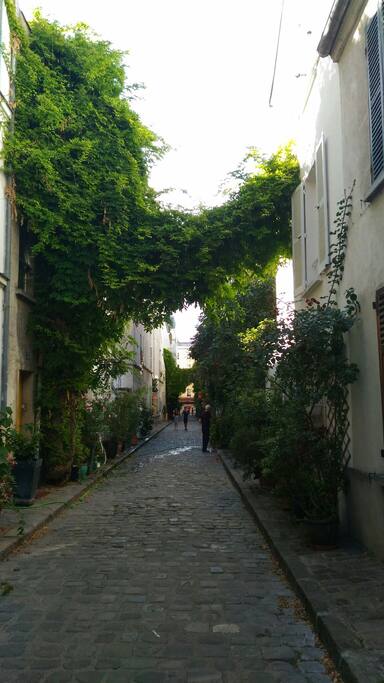 Rue des Thermopyles à deux pas