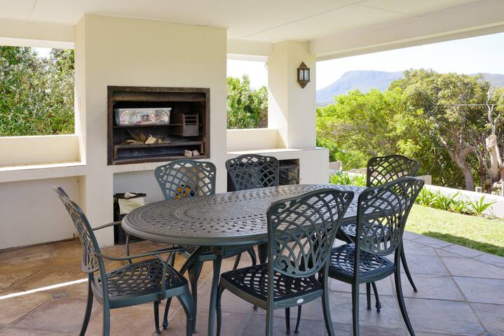 A2OceanView Self-Catering Guest House gallery image 5