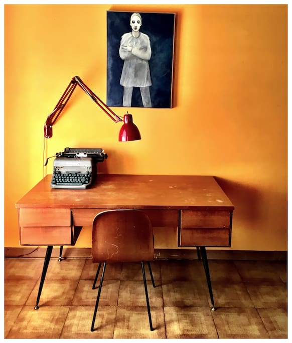 It used to be my father desk as a student: I think Scandinavian design is always gorgeous.