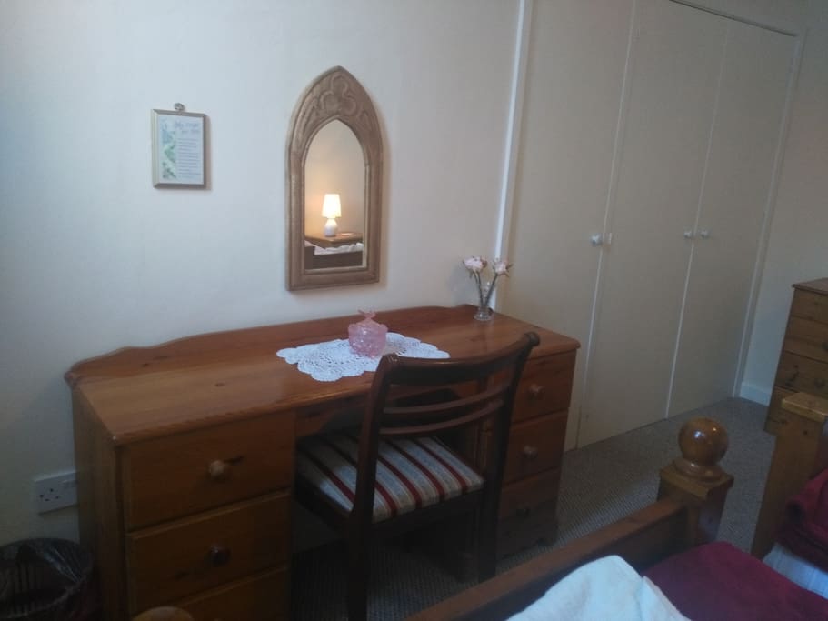Room 3 dressing table/desk