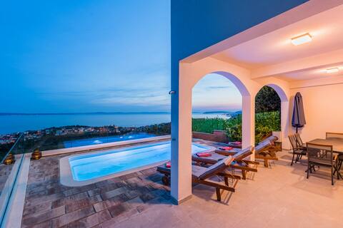 Villa The View