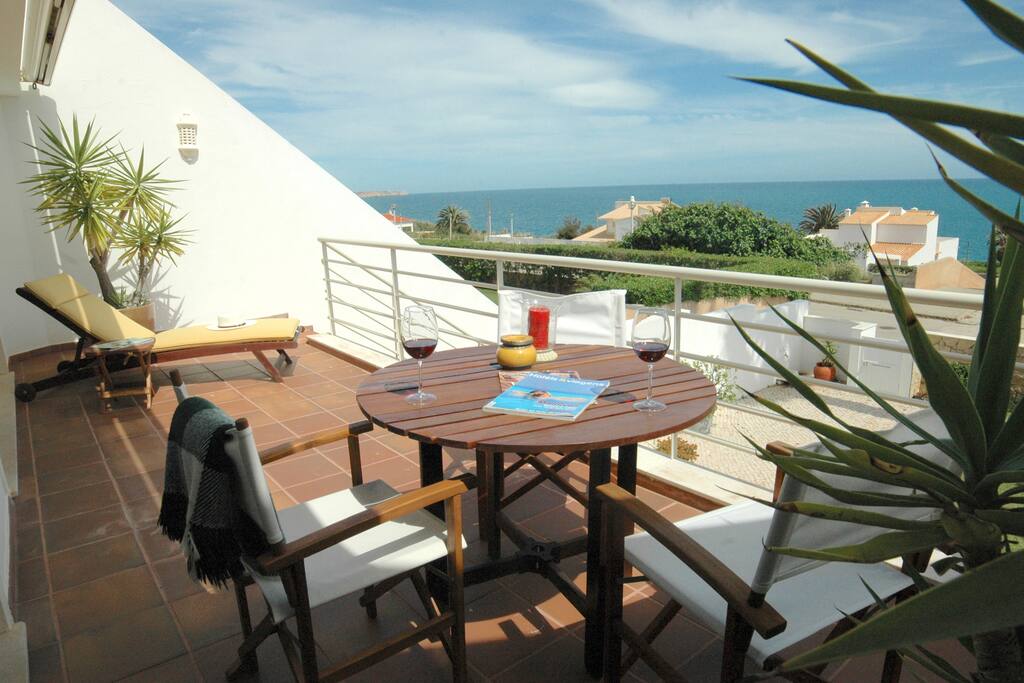 Varanda com vista mar