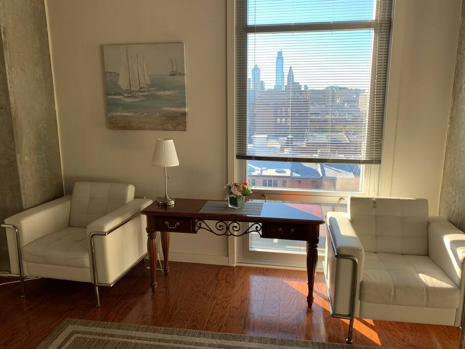 Living room with entrance to the balcony