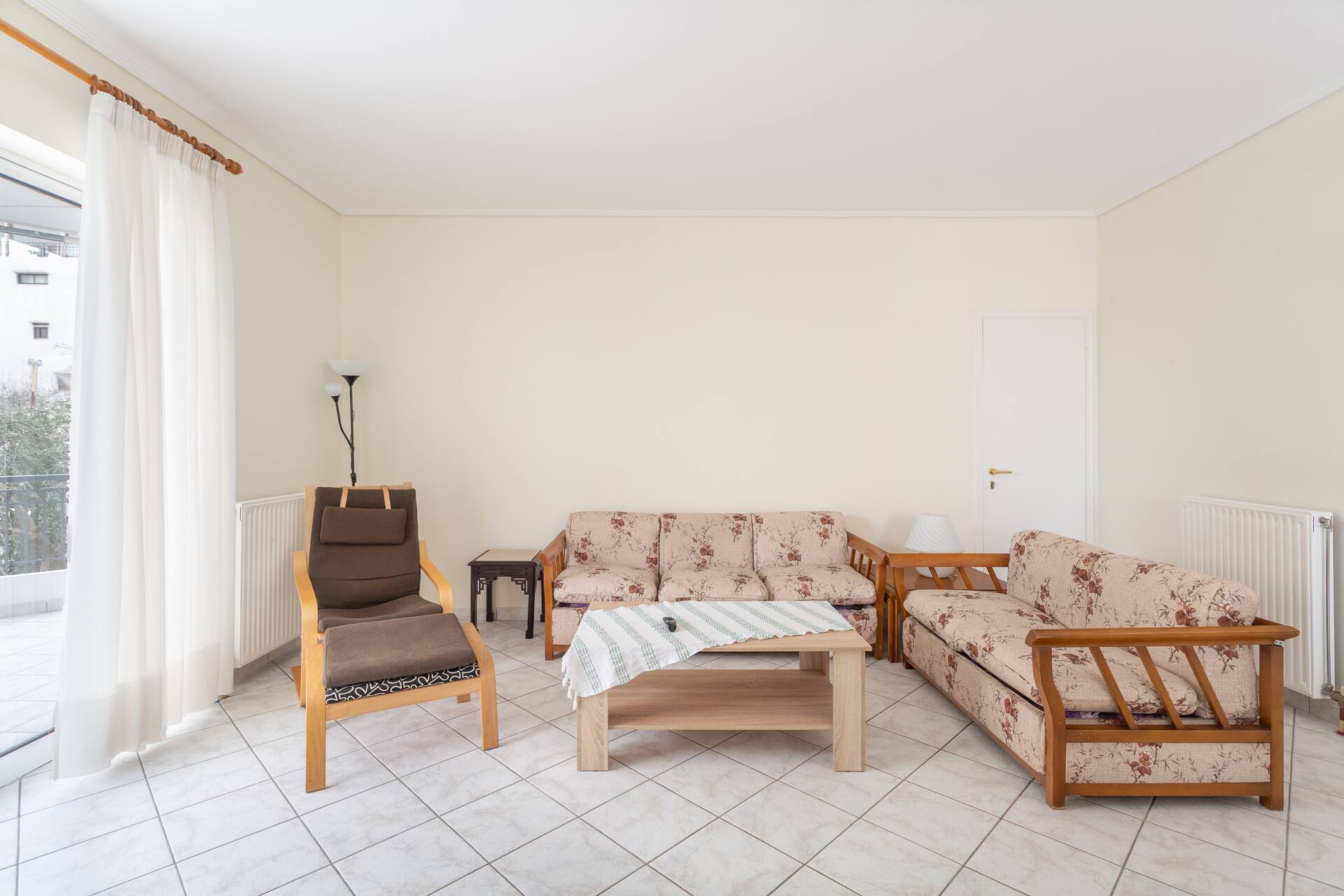 Sunny apartment in Neo Iraklio!