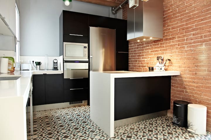 Modernism&Luxury&Design in City Center