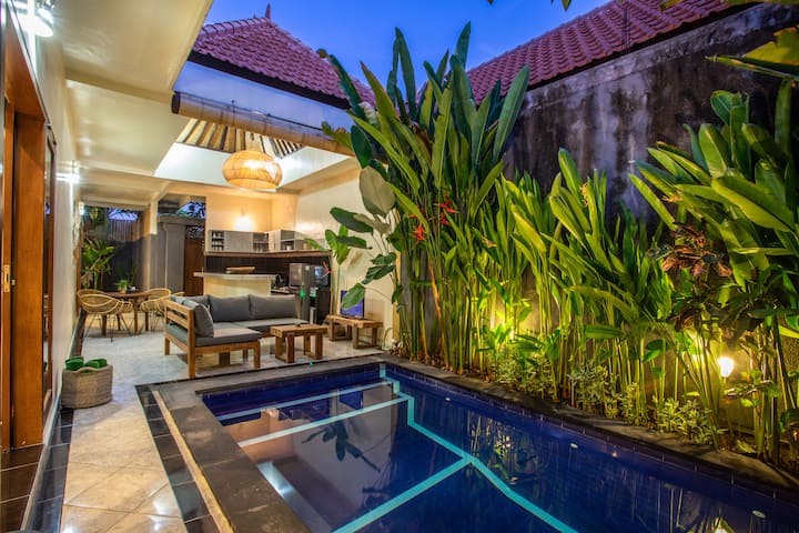 Beautiful Villa Shiro With 2 Bdr In Seminyak - Bali