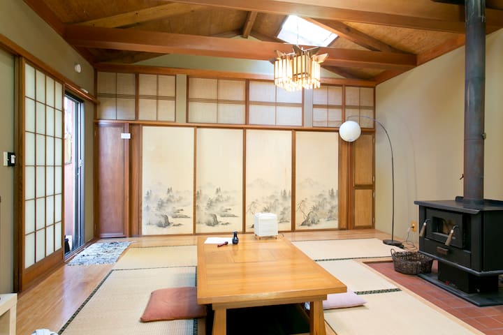 Traditional Japanese Tea House Guest Houses For Rent In Berkeley