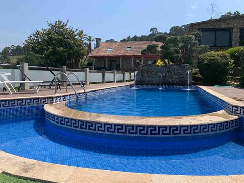 VILLA RAICES. Nice house with pool