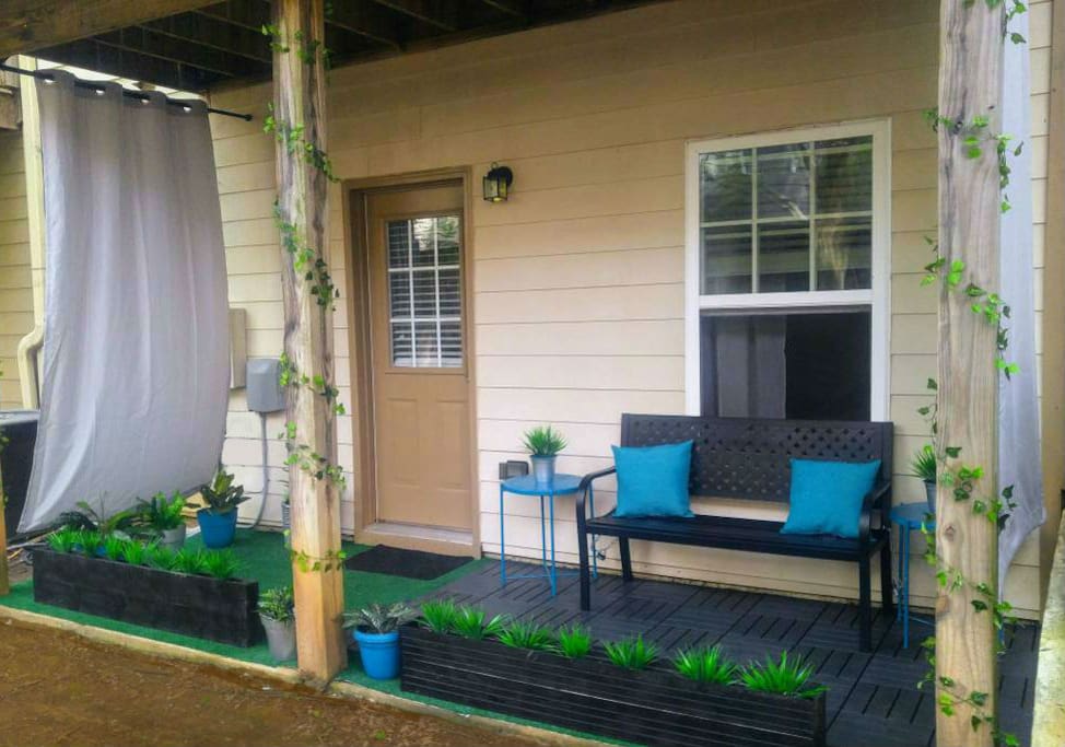 Private Patio - Relax & Unwind