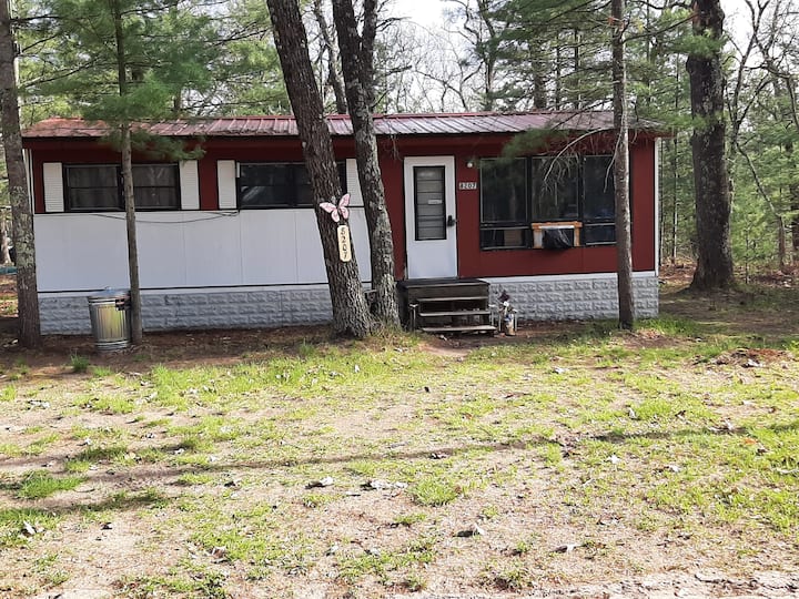 Northern Star Cabin Cabins for Rent in Baldwin, Michigan, United