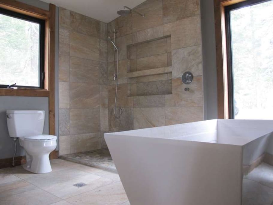 Grande salle de bain