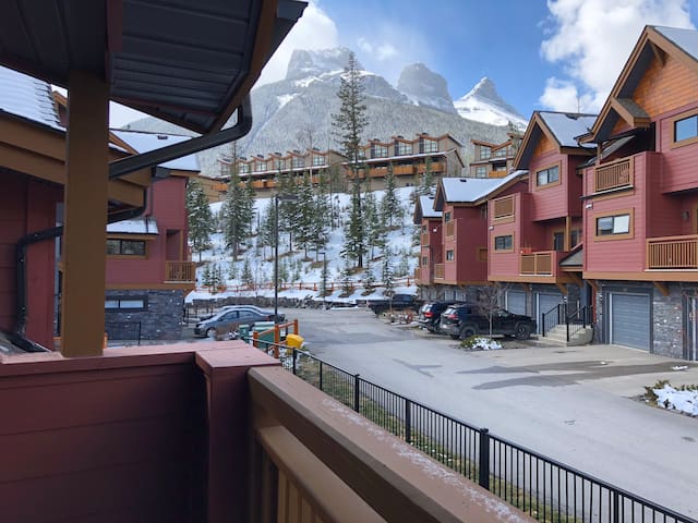 Guest favorite listing in Canmore