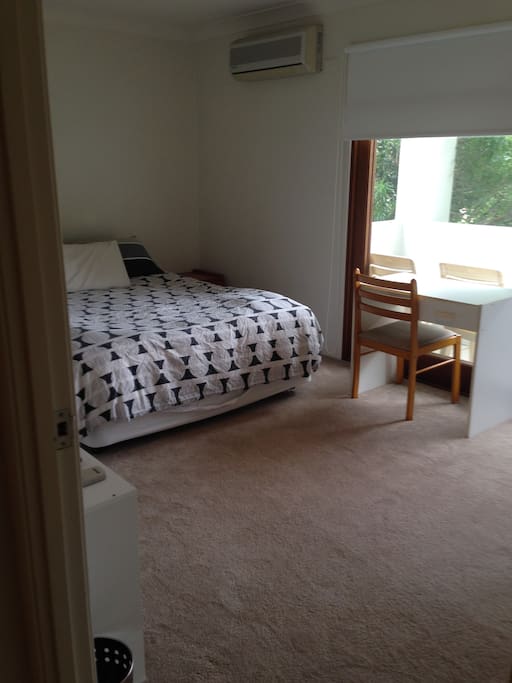 Large fully furnished room. Large wardrobe, private balcony, brand new aircon. Queen size bed