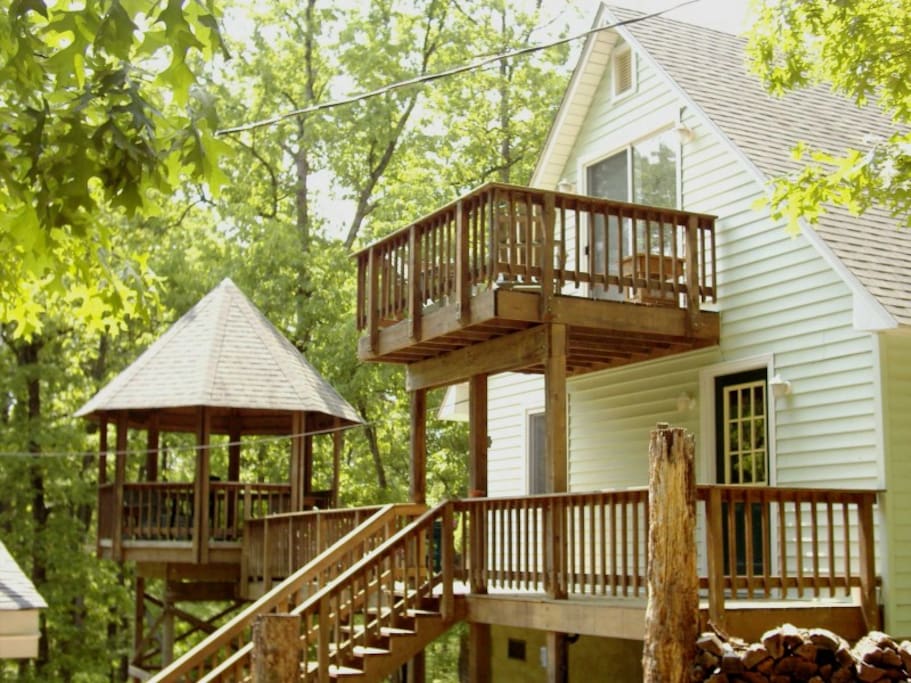 Private Deck and Balcony